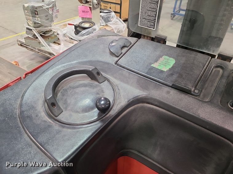 image for item MX9680 Raymond EASI  forklift