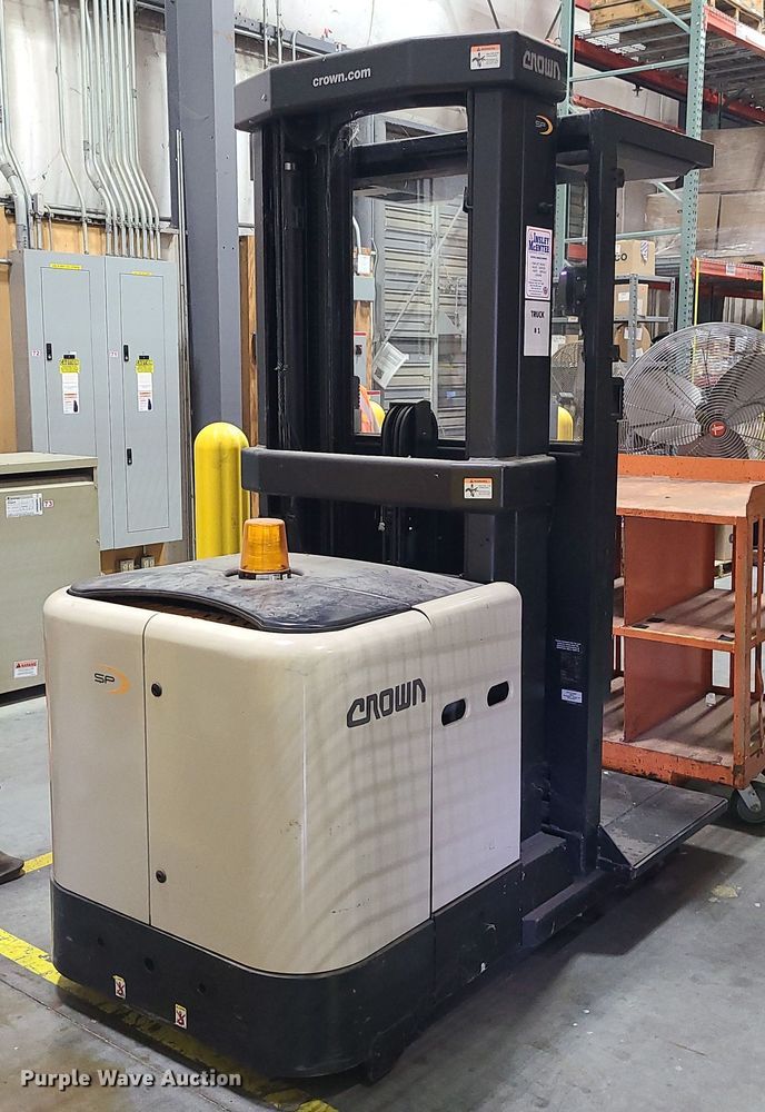 image for item MX9682 Crown SP3505-30  order picker