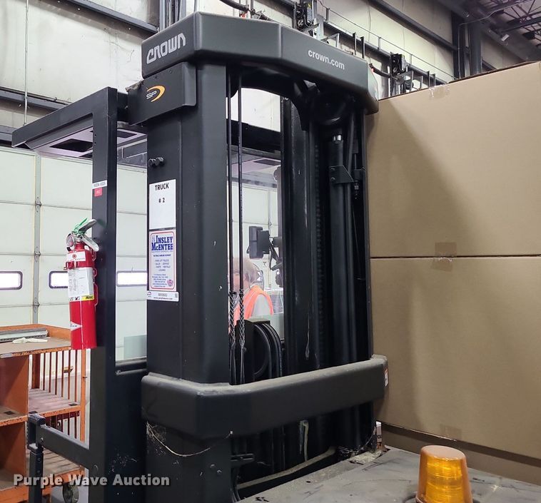 image for item MX9683 Crown SP3505-30  order picker