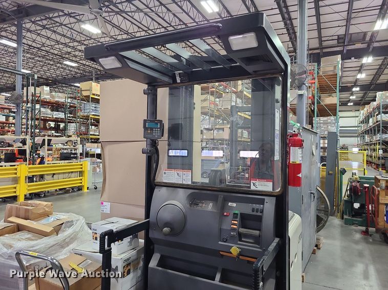 image for item MX9683 Crown SP3505-30  order picker