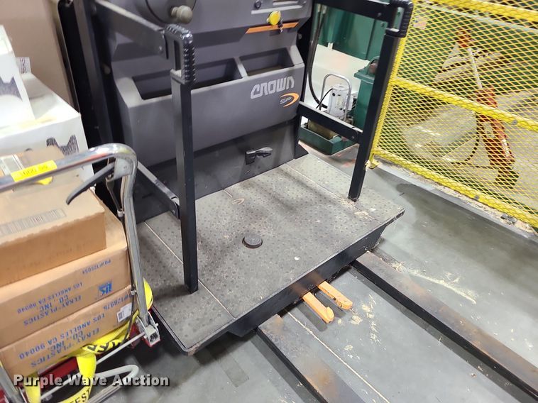 image for item MX9683 Crown SP3505-30  order picker