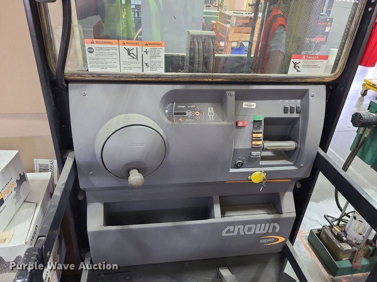 image for item MX9683 Crown SP3505-30  order picker