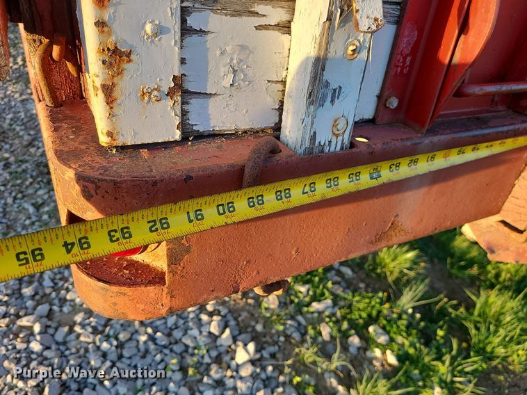 image for item MX9699 1968 International 1600  grain truck