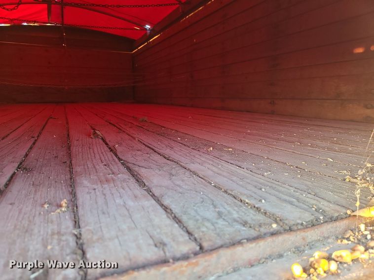 image for item MX9699 1968 International 1600  grain truck