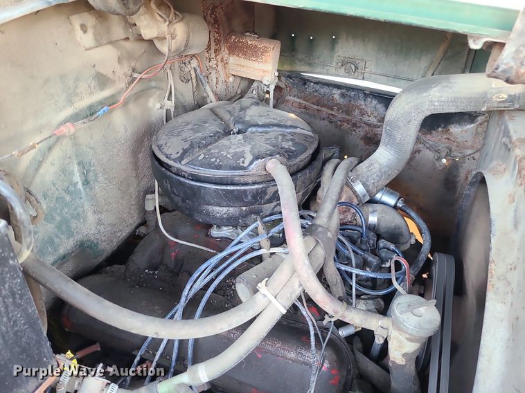 image for item MX9699 1968 International 1600  grain truck