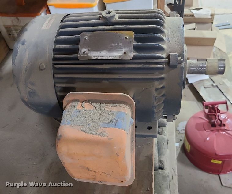 image for item MX9727 Toshiba B104FLF2USW  electric motor