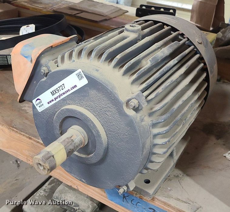 image for item MX9727 Toshiba B104FLF2USW  electric motor