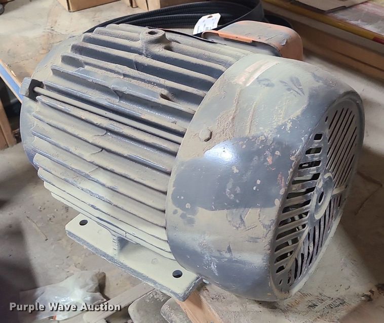 image for item MX9727 Toshiba B104FLF2USW  electric motor