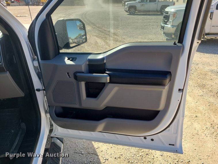 image for item MX9732 2017 Ford F150  SuperCrew pickup truck