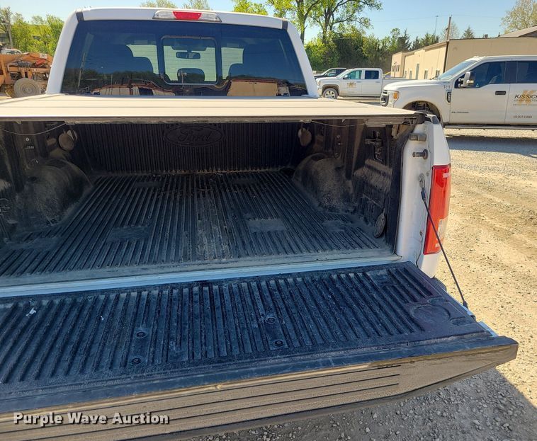 image for item MX9732 2017 Ford F150  SuperCrew pickup truck