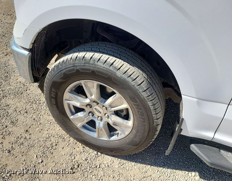 image for item MX9732 2017 Ford F150  SuperCrew pickup truck