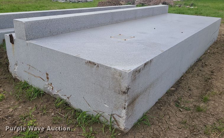 image for item MX9757 Starrett  granite surface plate