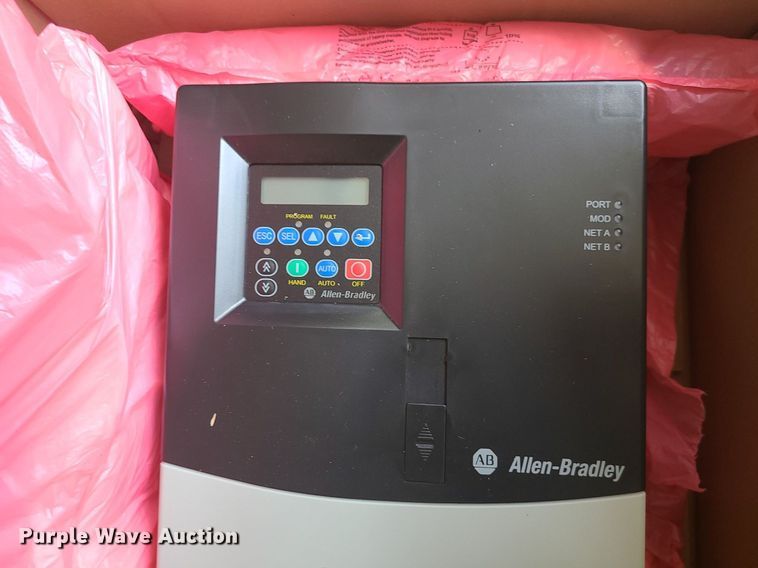 image for item MX9760 Allen Bradley Powerflex 400  AC drive