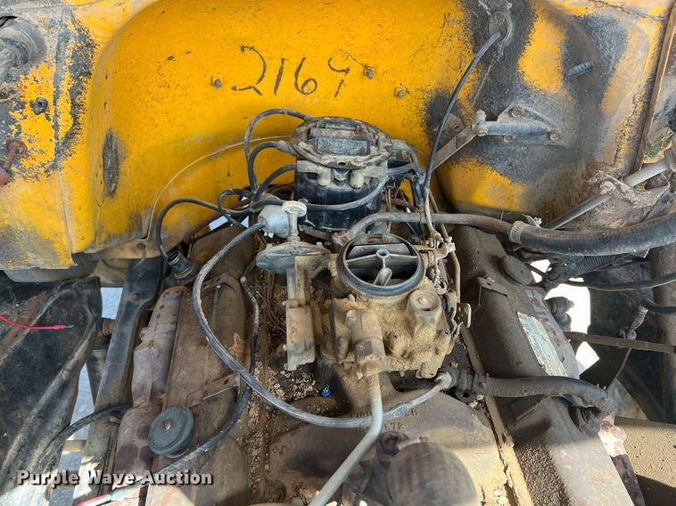 image for item MY9582 1978 Chevrolet C60  truck cab and chassis