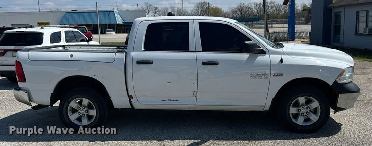 image for item MY9590 2016 Dodge Ram 1500  Crew Cab pickup truck