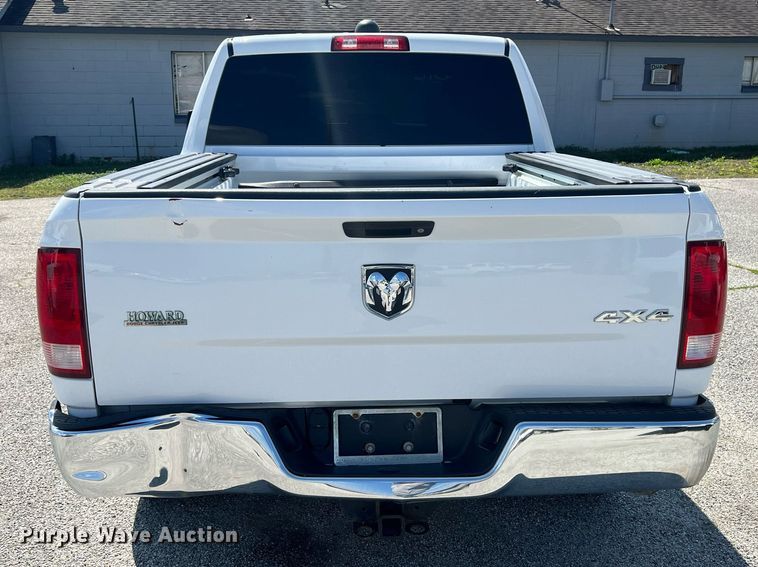 image for item MY9590 2016 Dodge Ram 1500  Crew Cab pickup truck