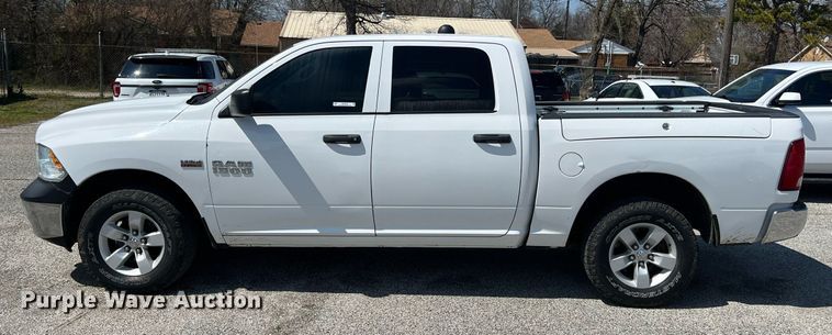 image for item MY9590 2016 Dodge Ram 1500  Crew Cab pickup truck