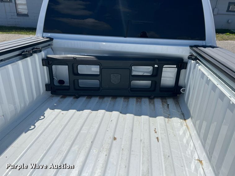 image for item MY9590 2016 Dodge Ram 1500  Crew Cab pickup truck