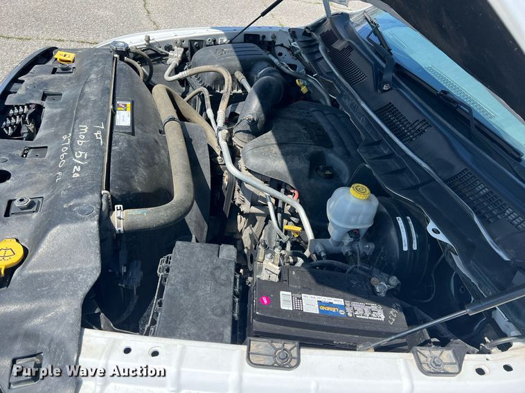 image for item MY9590 2016 Dodge Ram 1500  Crew Cab pickup truck