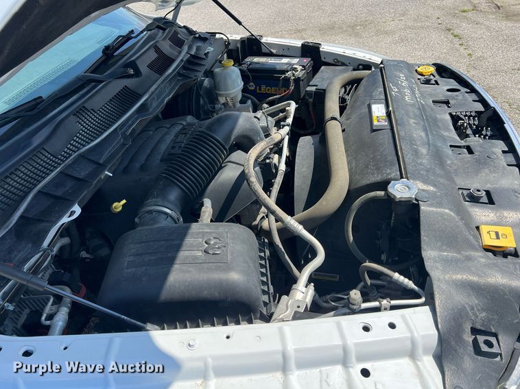 image for item MY9590 2016 Dodge Ram 1500  Crew Cab pickup truck