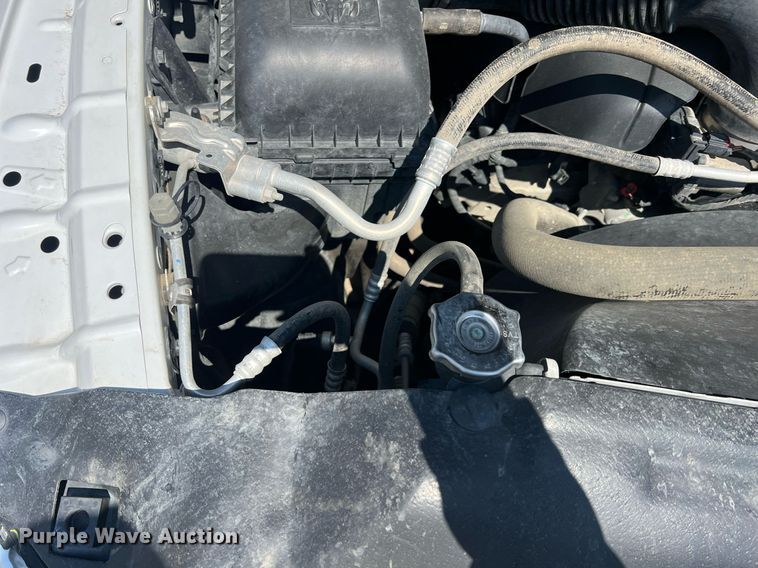 image for item MY9590 2016 Dodge Ram 1500  Crew Cab pickup truck