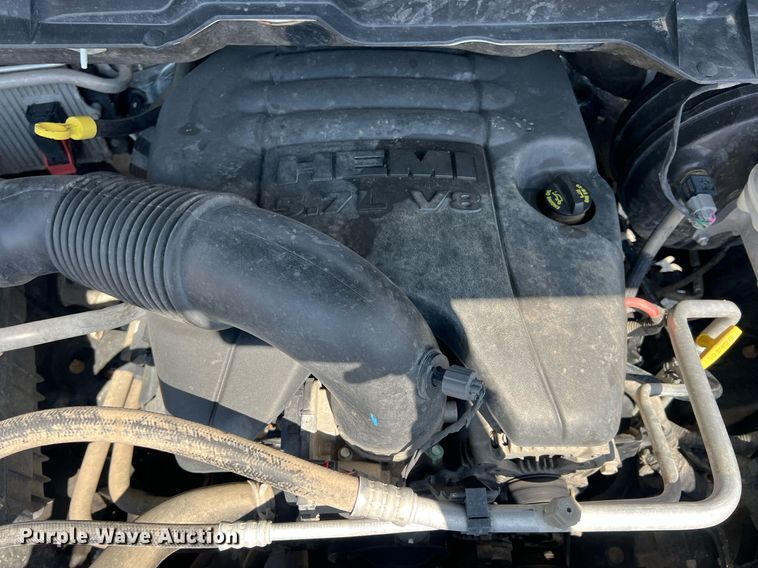 image for item MY9590 2016 Dodge Ram 1500  Crew Cab pickup truck