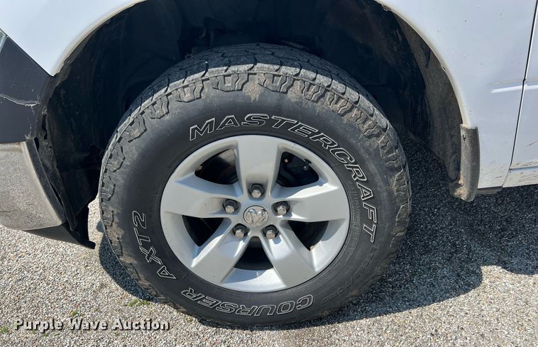 image for item MY9590 2016 Dodge Ram 1500  Crew Cab pickup truck