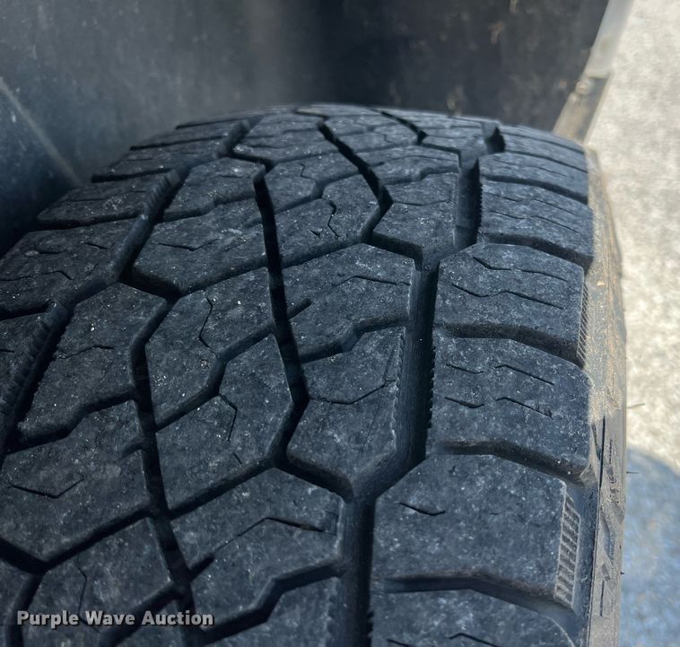 image for item MY9590 2016 Dodge Ram 1500  Crew Cab pickup truck