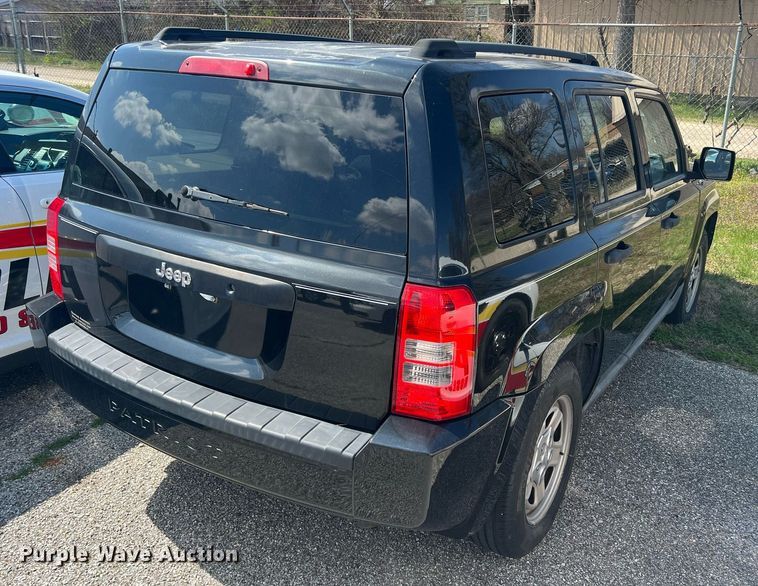 image for item MY9592 2010 Jeep Patriot  SUV