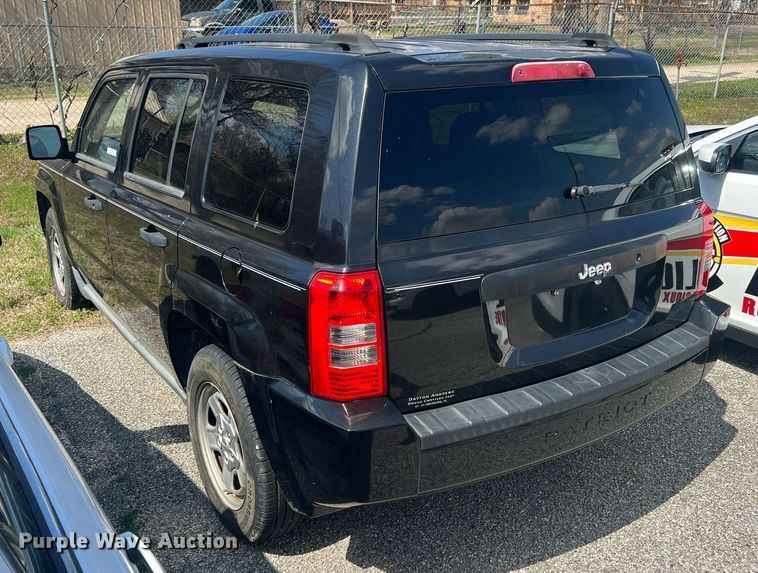 image for item MY9592 2010 Jeep Patriot  SUV