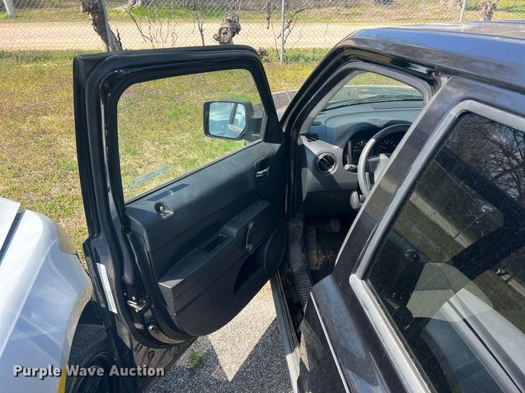 image for item MY9592 2010 Jeep Patriot  SUV