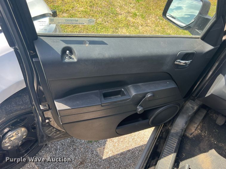 image for item MY9592 2010 Jeep Patriot  SUV