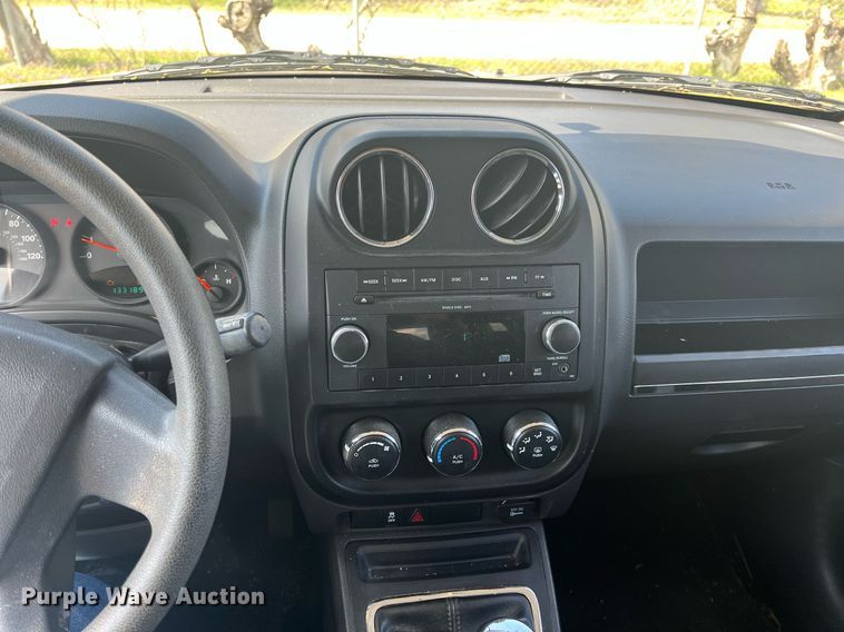 image for item MY9592 2010 Jeep Patriot  SUV