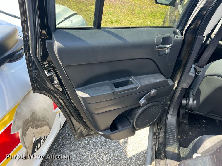 image for item MY9592 2010 Jeep Patriot  SUV