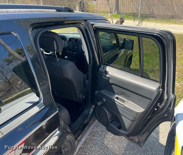 image for item MY9592 2010 Jeep Patriot  SUV