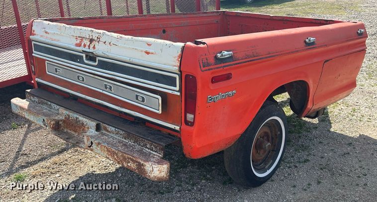 image for item MY9684 Ford  pickup bed trailer