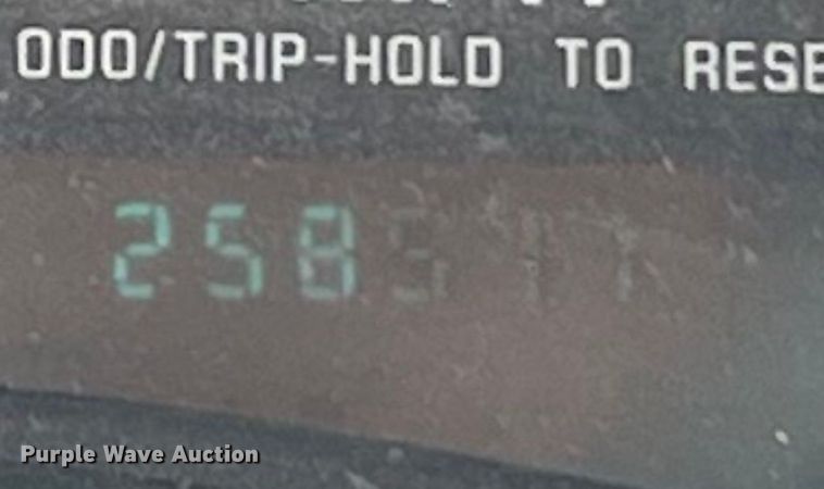 image for item MY9767 2003 GMC Sonoma  Crew Cab pickup truck