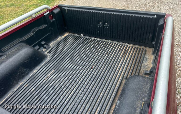 image for item MY9767 2003 GMC Sonoma  Crew Cab pickup truck