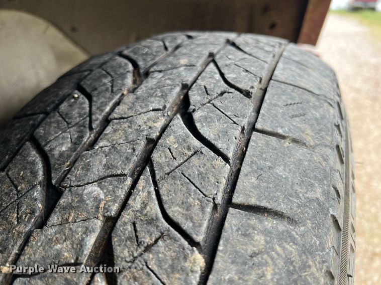 image for item MY9767 2003 GMC Sonoma  Crew Cab pickup truck