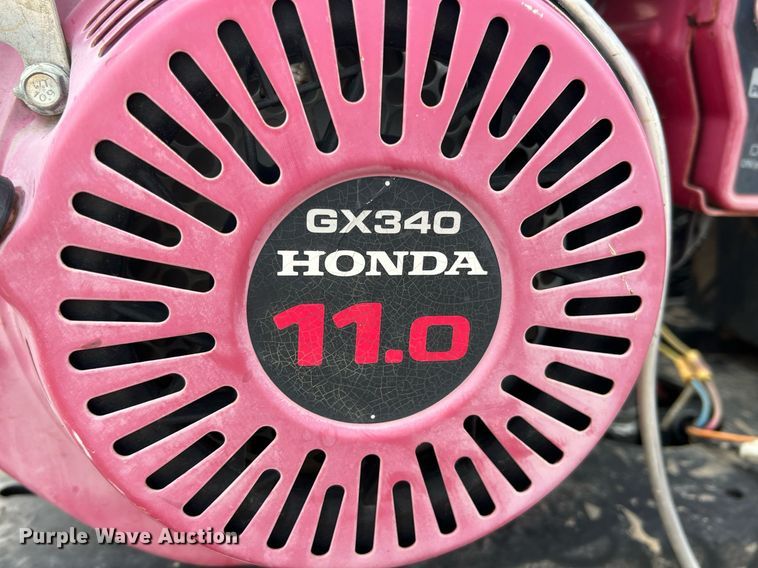 image for item MY9785 1999 Ford F550 Super Duty  utility / service truck