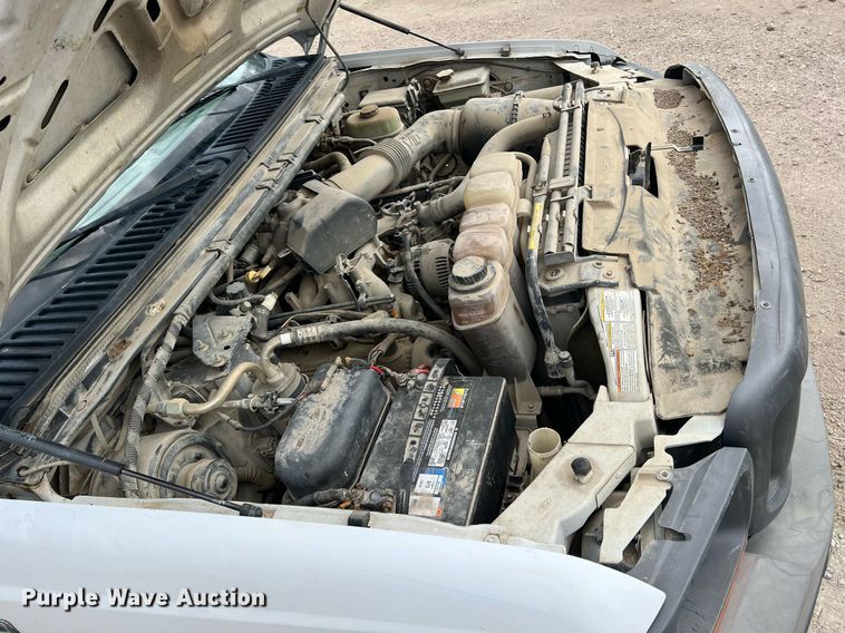 image for item MY9785 1999 Ford F550 Super Duty  utility / service truck