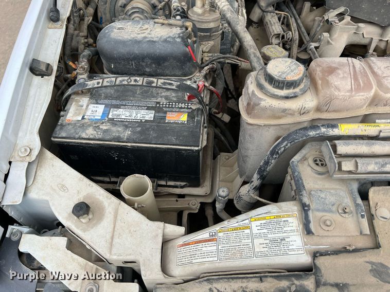 image for item MY9785 1999 Ford F550 Super Duty  utility / service truck