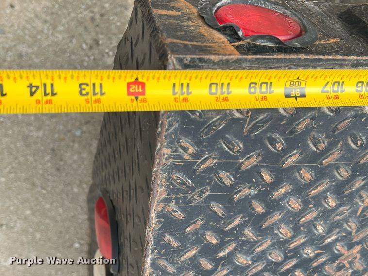 image for item MY9787 2005 Ford F550 Super Duty  SuperCab flatbed truck