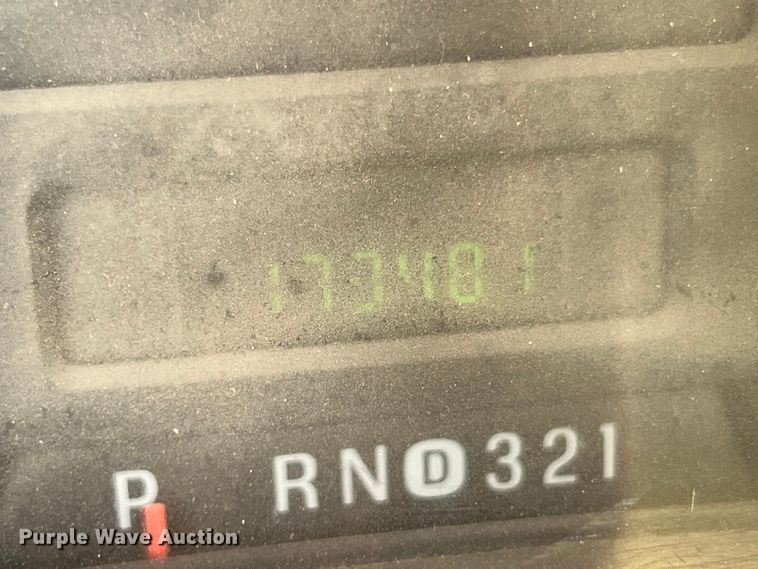 image for item MY9787 2005 Ford F550 Super Duty  SuperCab flatbed truck