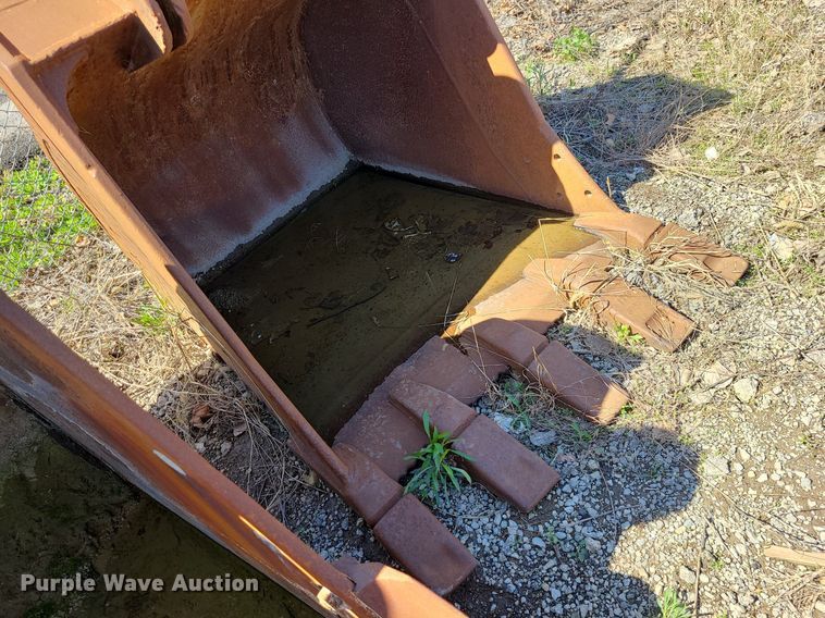 image for item DC6146 46" W excavator bucket