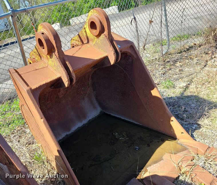 image for item DC6146 46" W excavator bucket