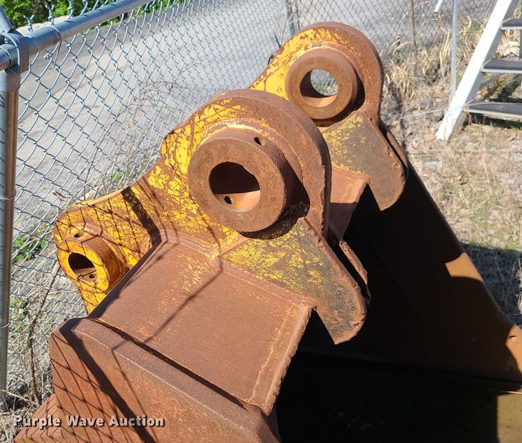 image for item DC6146 46" W excavator bucket