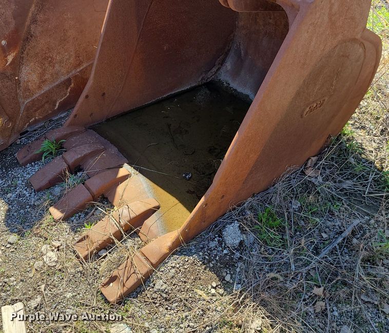 image for item DC6146 46" W excavator bucket