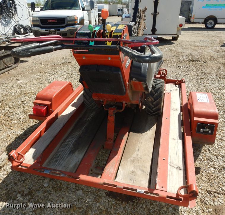image for item DK1775 2007 Ditch Witch 1330  trencher