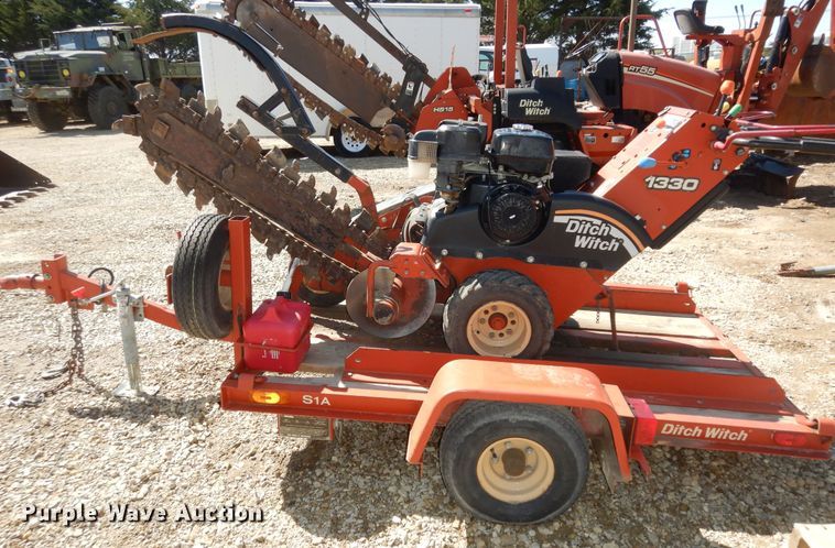 image for item DK1775 2007 Ditch Witch 1330  trencher